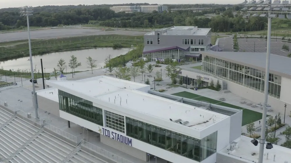 Slide of Central Roofing Company
