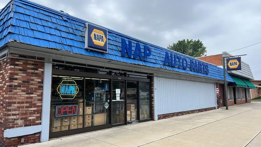 Slide of Central States Commercial Roofing