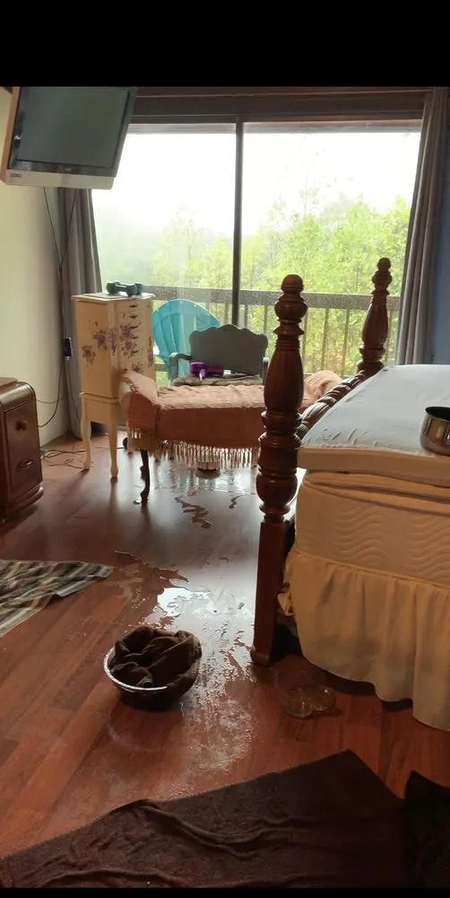 Slide of Cenvar Roofing - Lynchburg