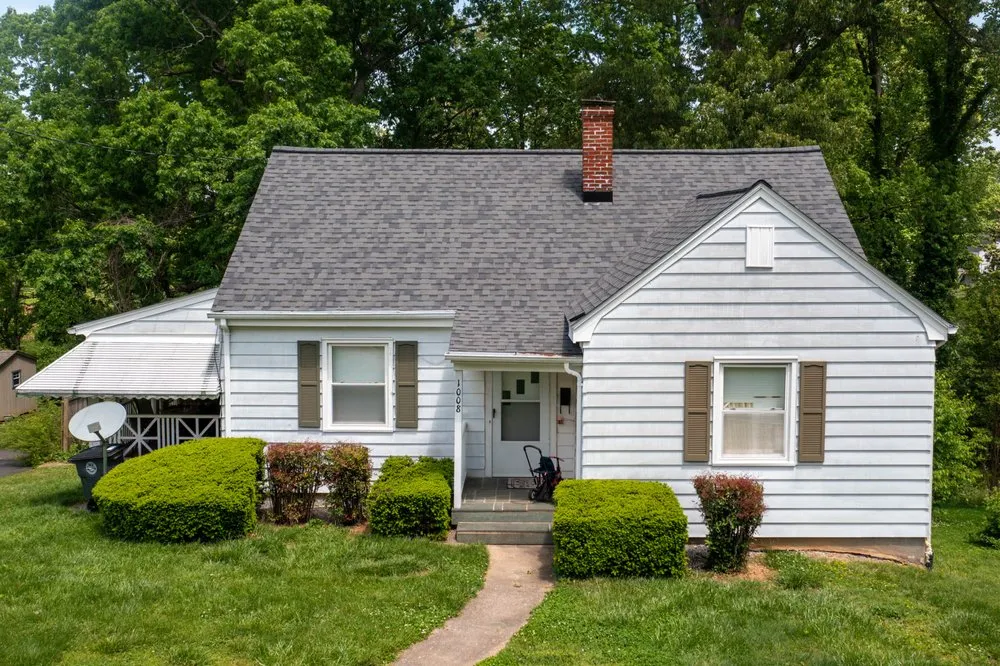 Slide of Cenvar Roofing