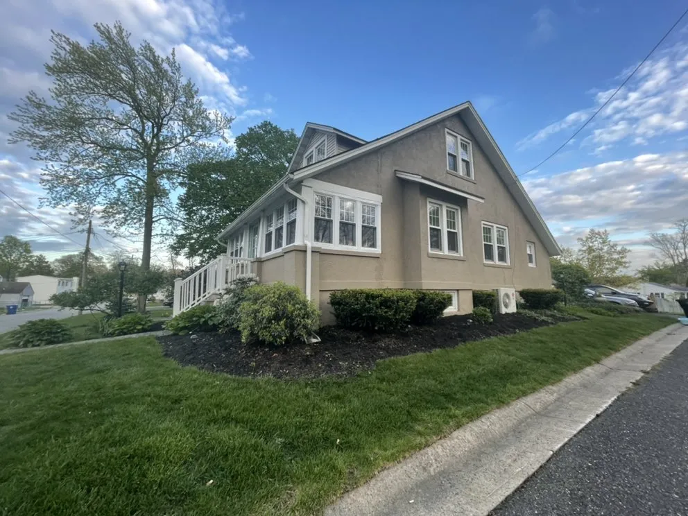 Slide of Cenzo Construction