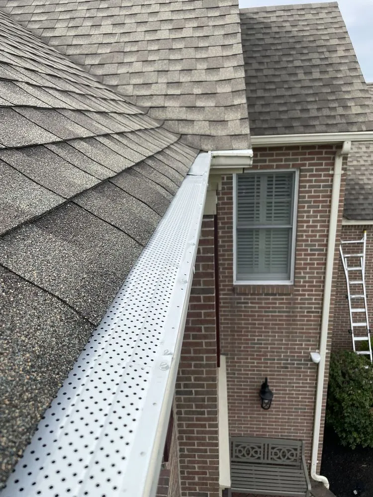 Slide of Cenzo Construction