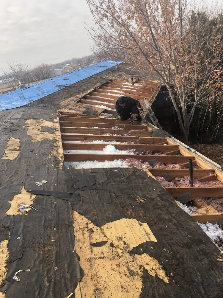 Slide of Cervantes Roofing