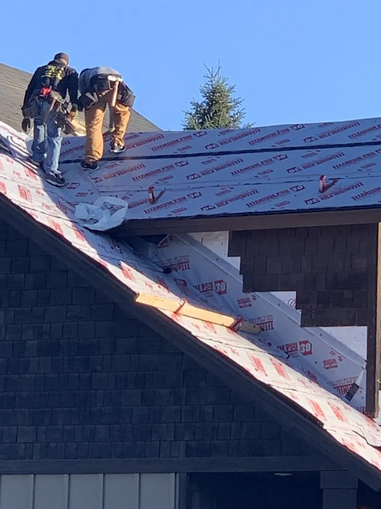 Slide of Cervantes Roofing