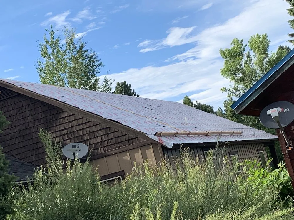 Slide of Cervantes Roofing