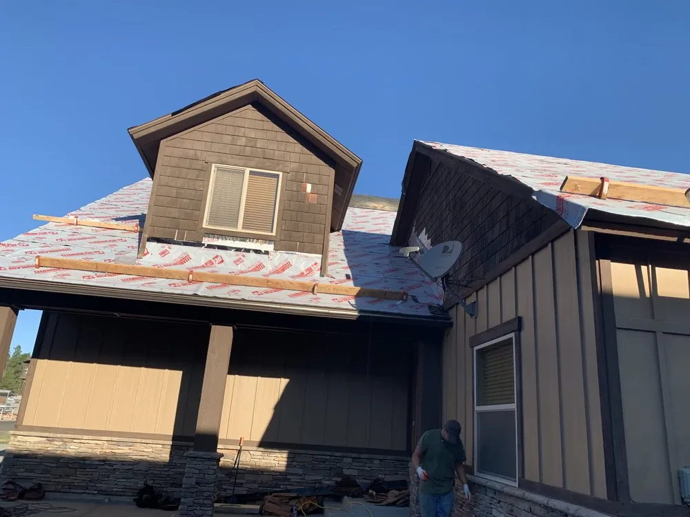 Slide of Cervantes Roofing