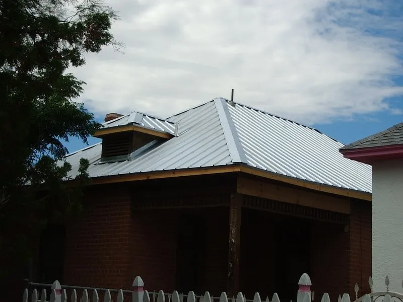 Slide of Cervantes Roofing