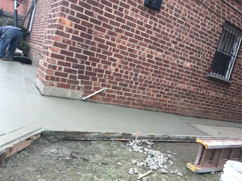 Slide of CH construction USA Corporation