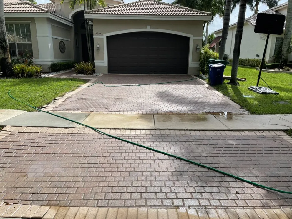 Slide of Chamax Pressure Washing