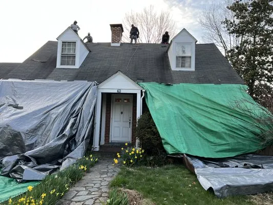 Chander roofing Logo