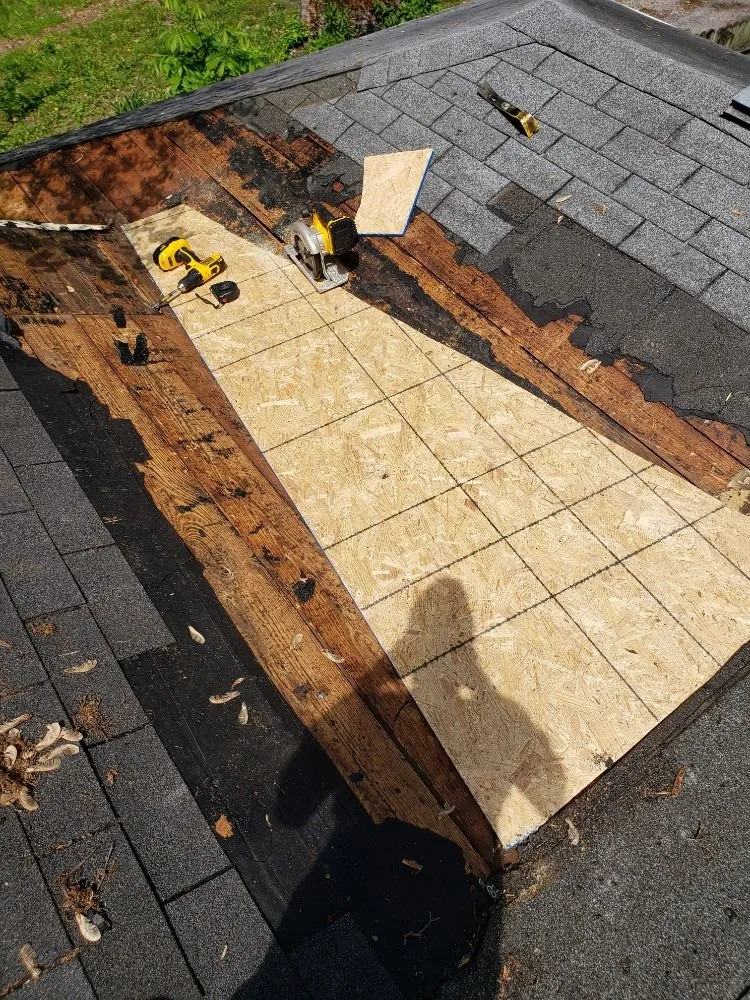 Slide of Chango's Roofing Services