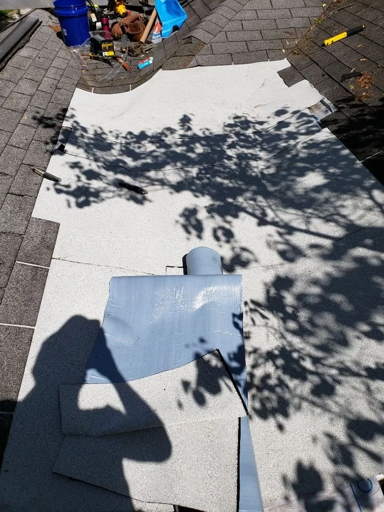 Slide of Chango's Roofing Services