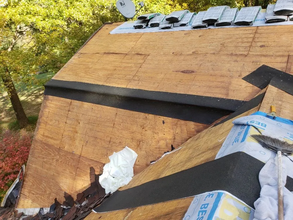 Slide of Chango's Roofing Services