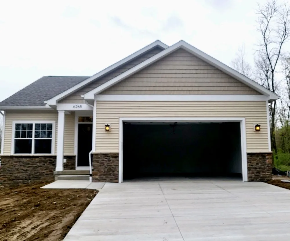 Slide of Chapman Siding