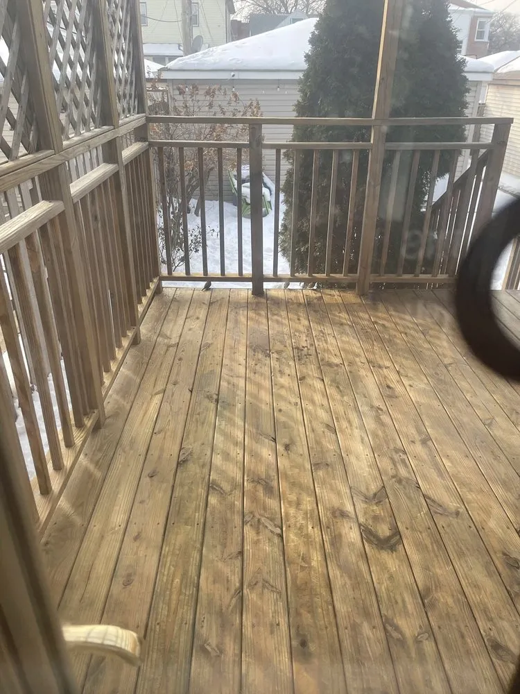 Slide of Chase Roofing & Decks