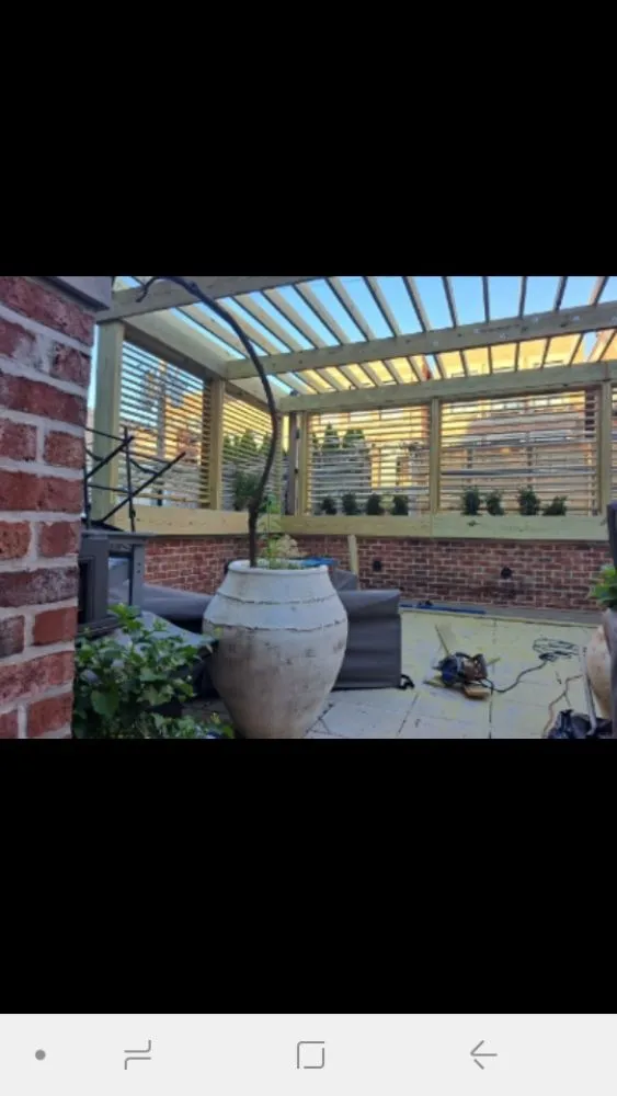 Slide of Chase Roofing & Decks