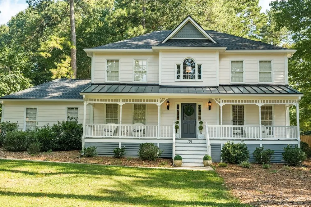 Slide of Chastain Roofing