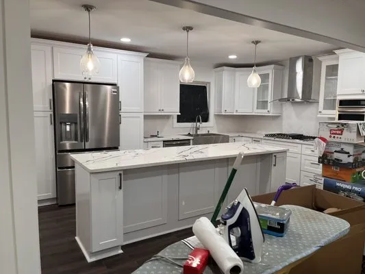 Chavez Handyman Service Logo