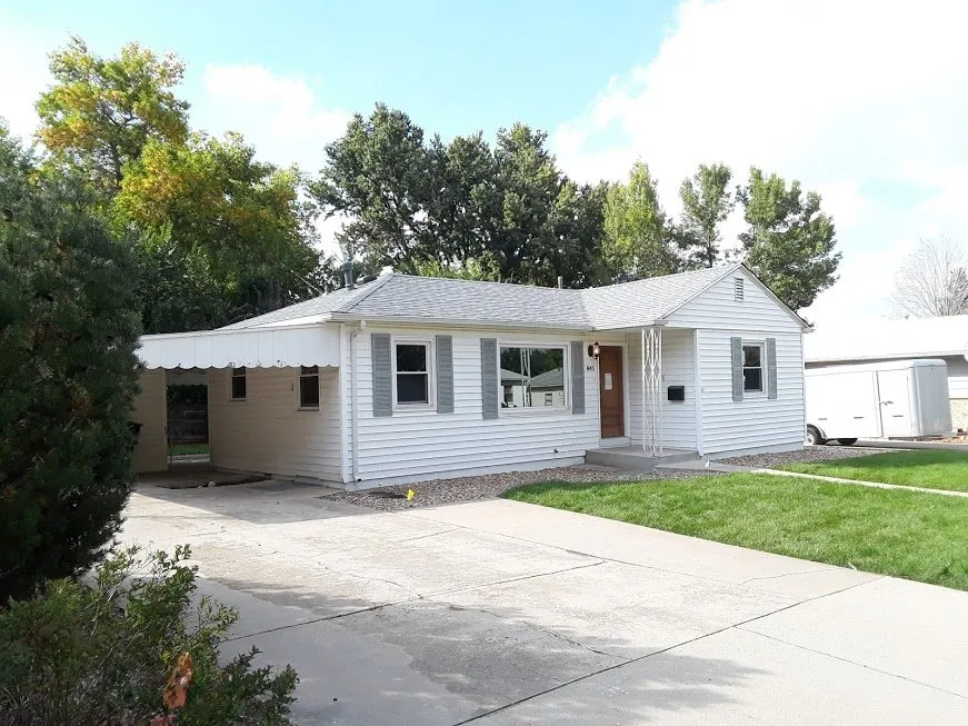 Slide of Chavez Roofing & Construction