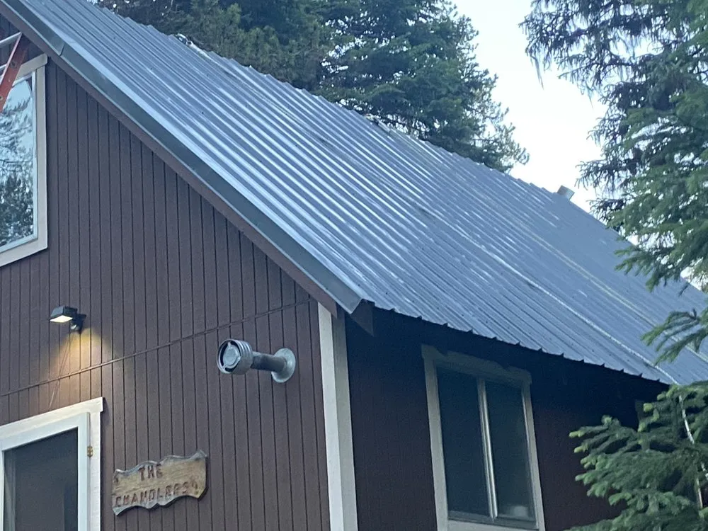 Slide of Chavez Roofing and Construction