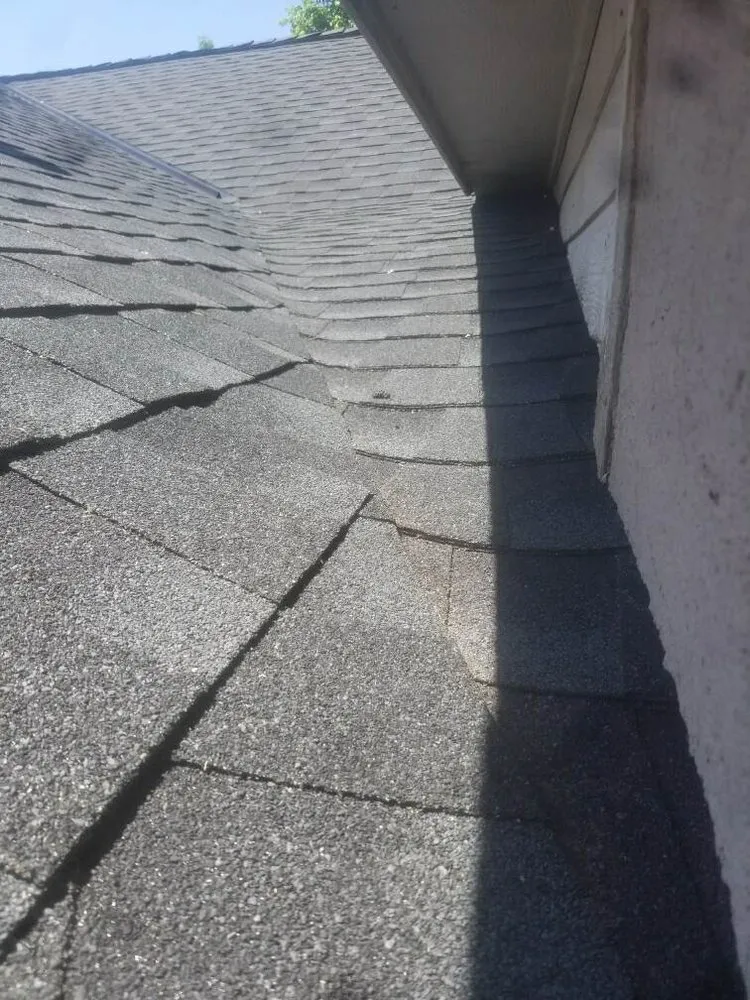 Slide of Chavez Roofing and Construction