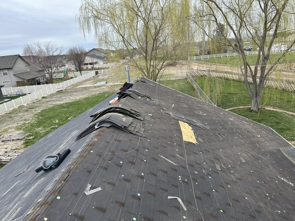 Slide of Chavez Roofing and Construction