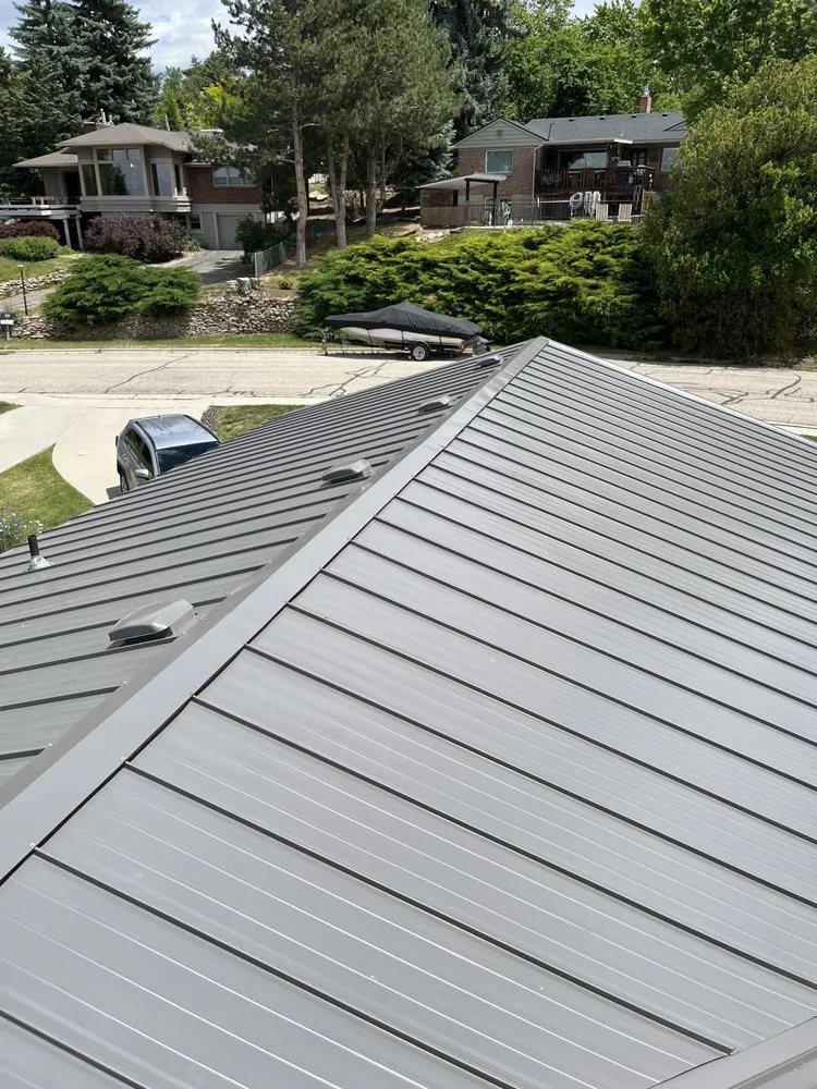 Slide of Chavez Roofing and Construction