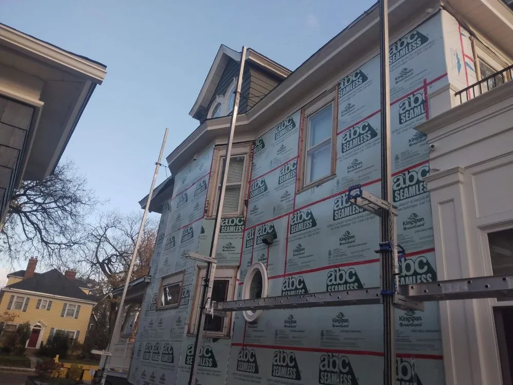 Slide of Chavez Siding & Construction