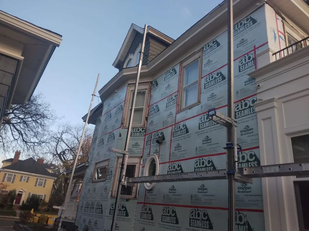 Slide of Chavez Siding & Construction