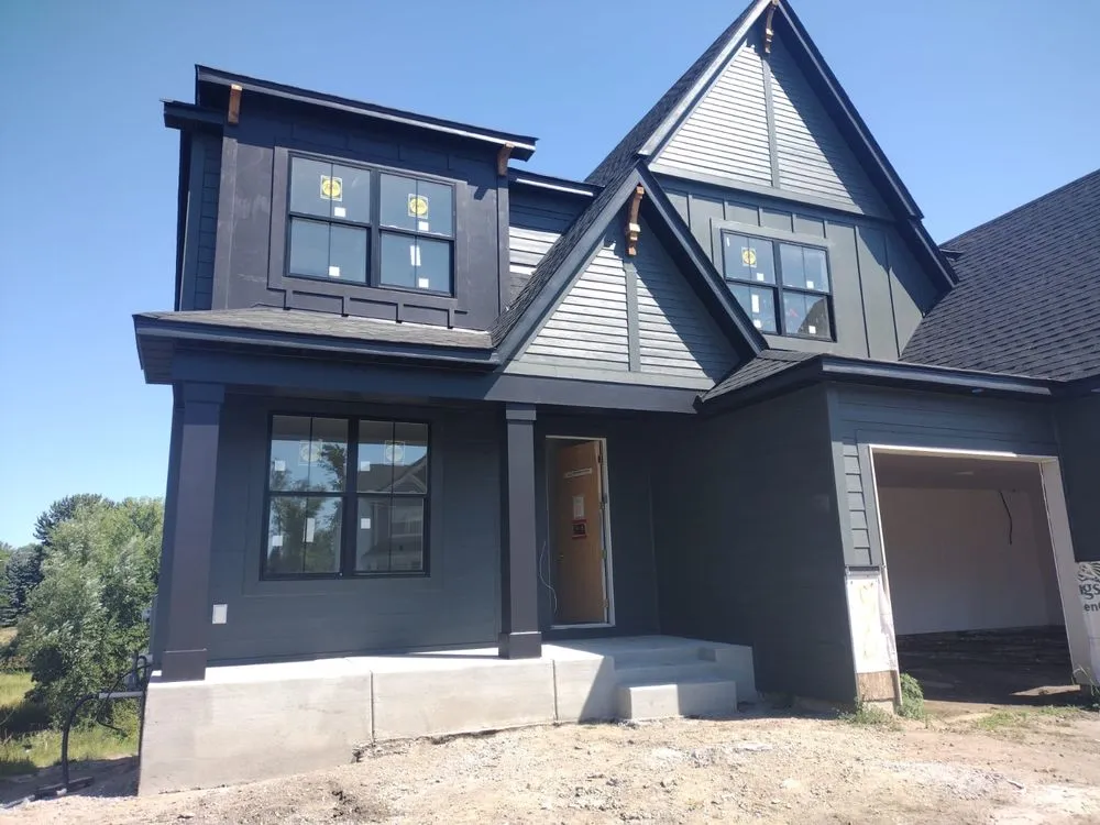 Slide of Chavez Siding & Construction