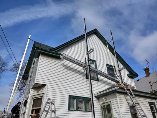 Chavez Siding & Construction Logo