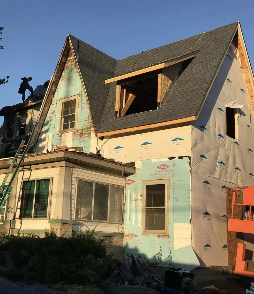 Slide of Chelle Roofing