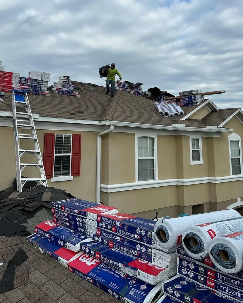 Slide of Chelle Roofing