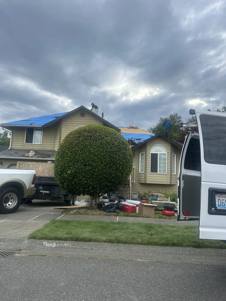 Slide of Chepe’s Roofing