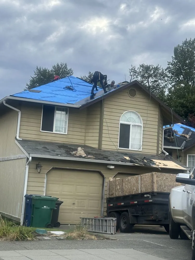 Slide of Chepe’s Roofing