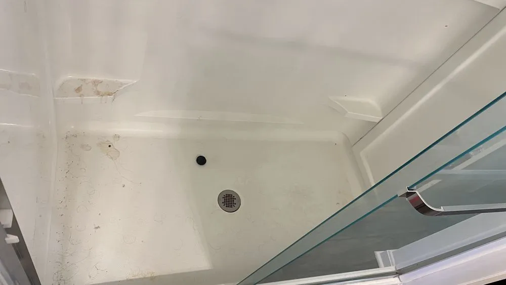 Slide of Chic Cleaning Services