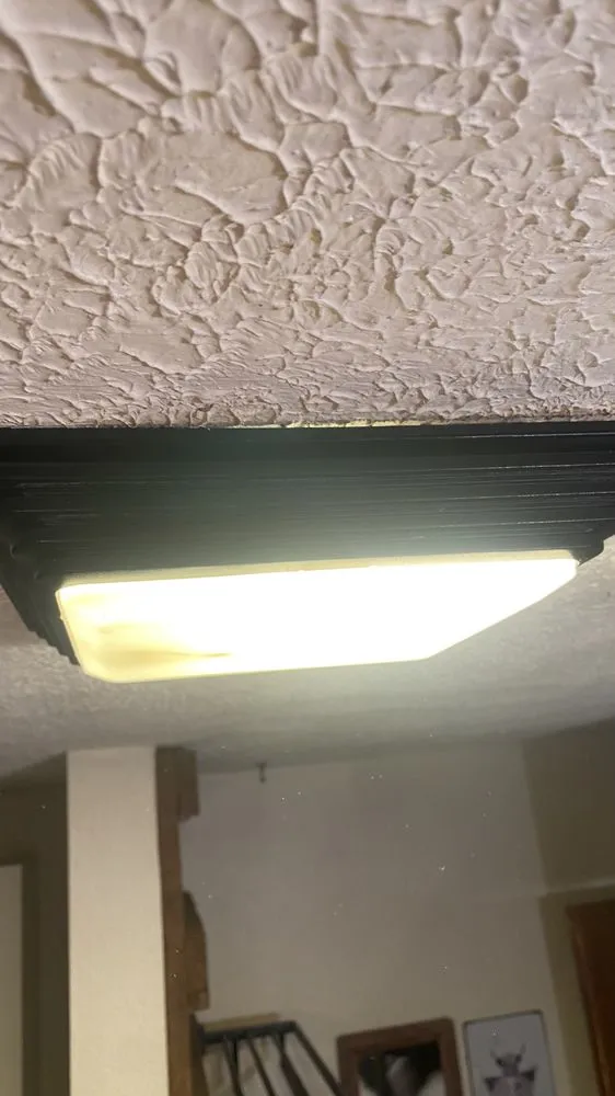 Slide of Chic Cleaning Services