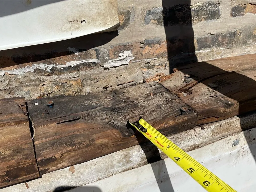 Slide of Chicago City Roofing