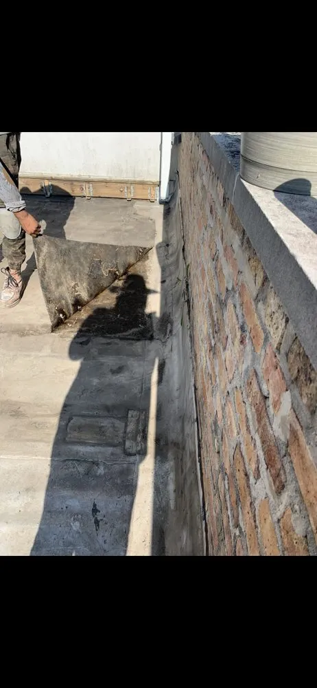 Slide of Chicago City Roofing