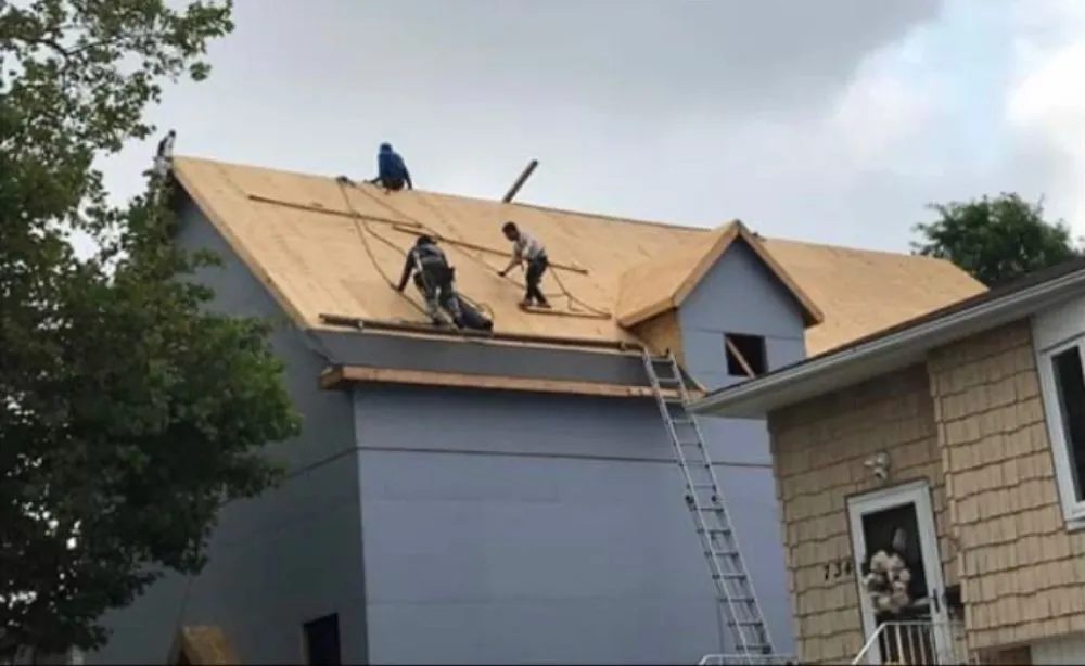 Slide of Chicago Discount Roofing