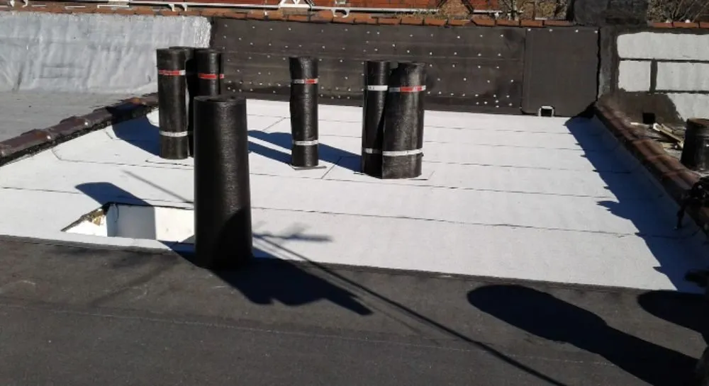 Slide of Chicago Discount Roofing