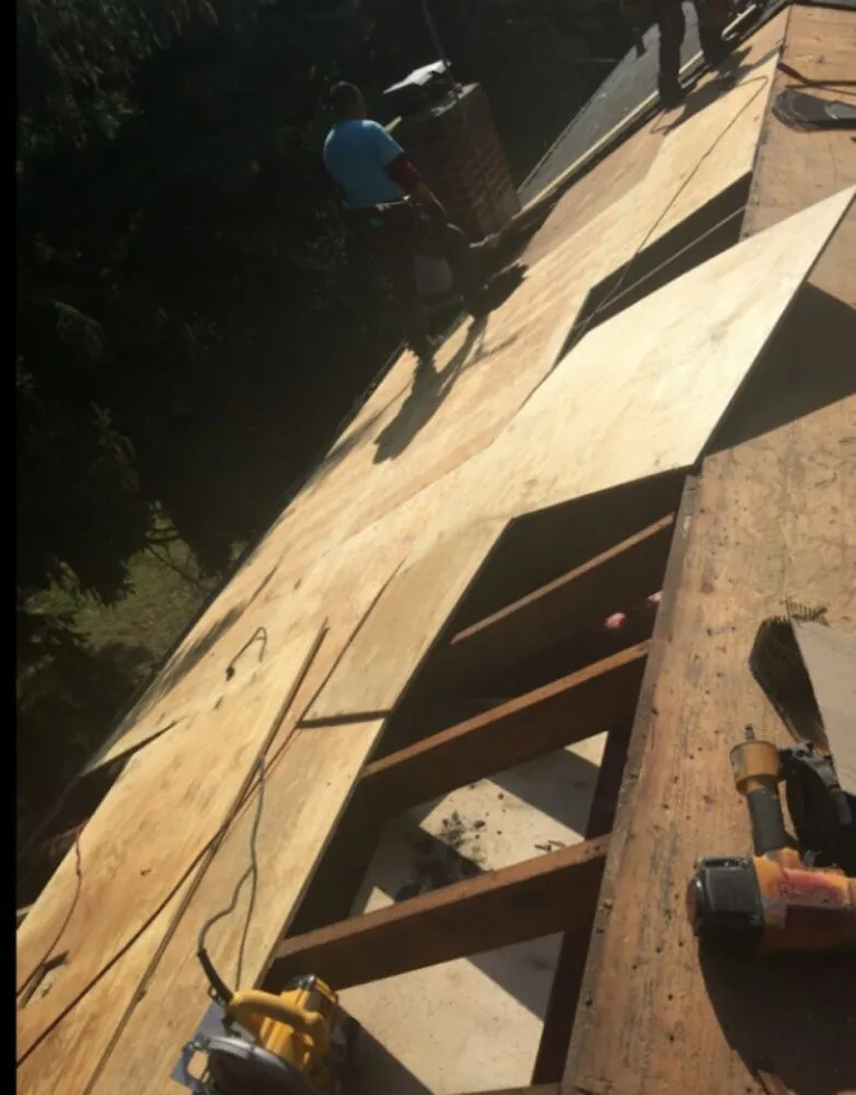 Slide of Chicago Discount Roofing