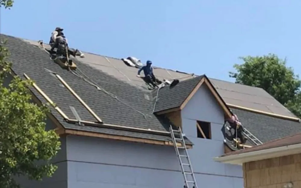 Slide of Chicago Discount Roofing