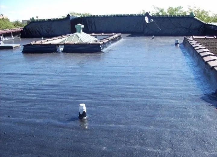 Slide of Chicago Flat Roof Experts