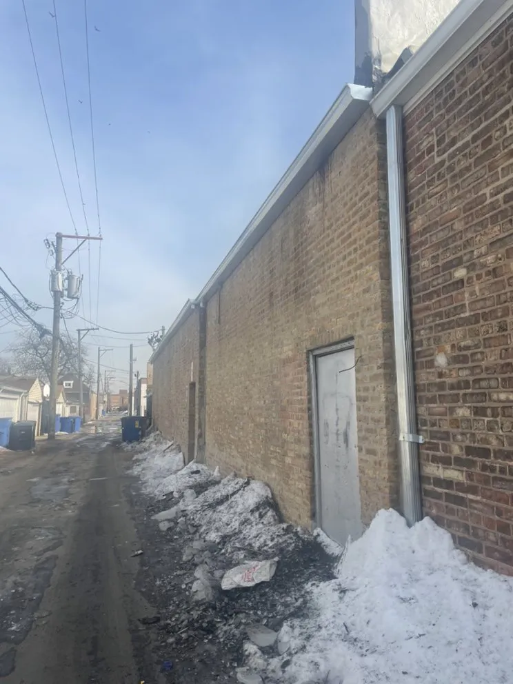 Slide of Chicago Flat Roof Services