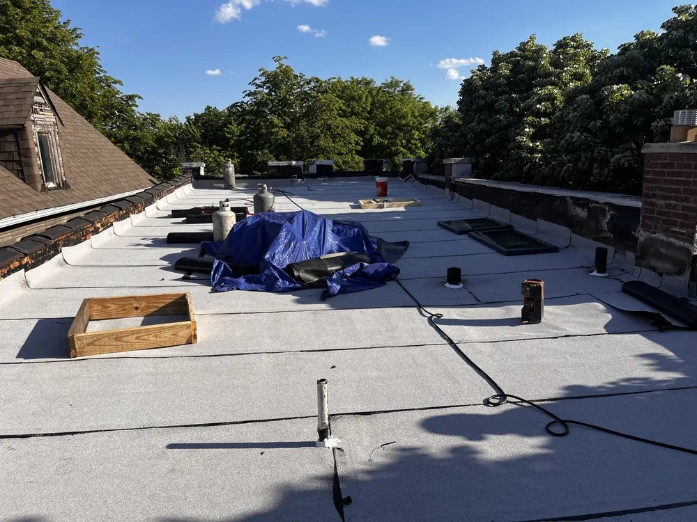 Slide of Chicago Flat Roof Services