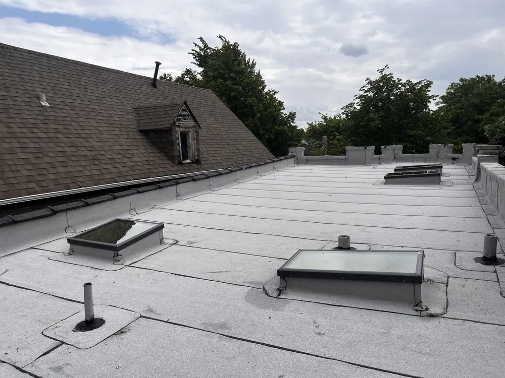 Slide of Chicago Flat Roof Services