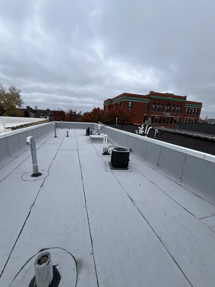 Slide of Chicago flat roofing