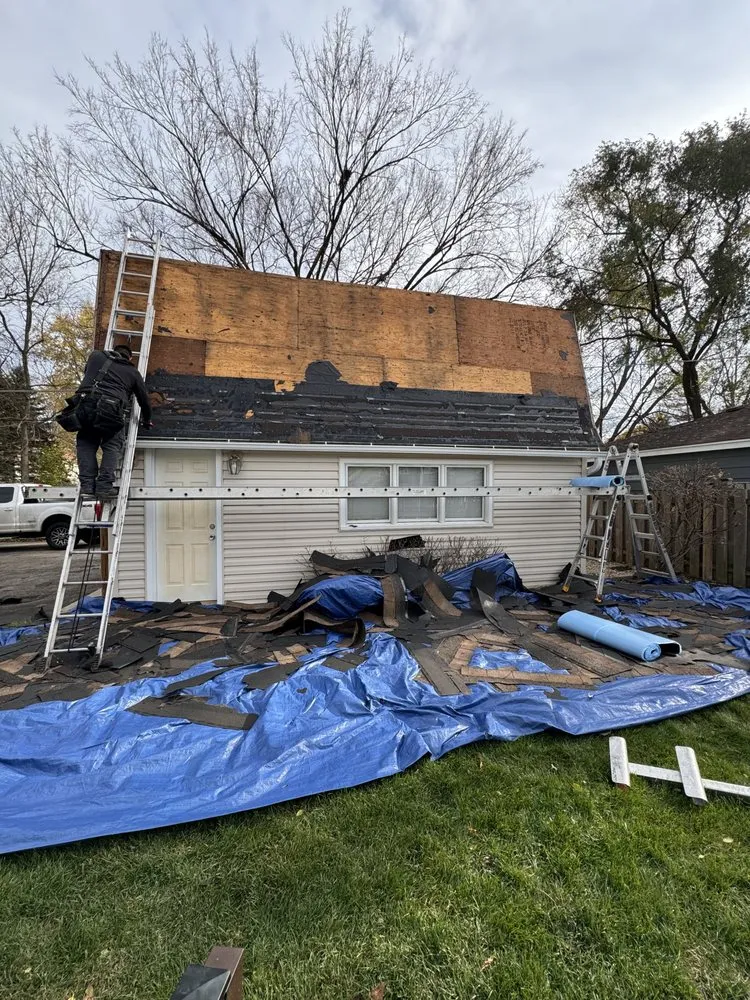 Slide of Chicago Local Roofer