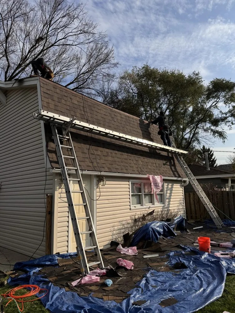 Slide of Chicago Local Roofer